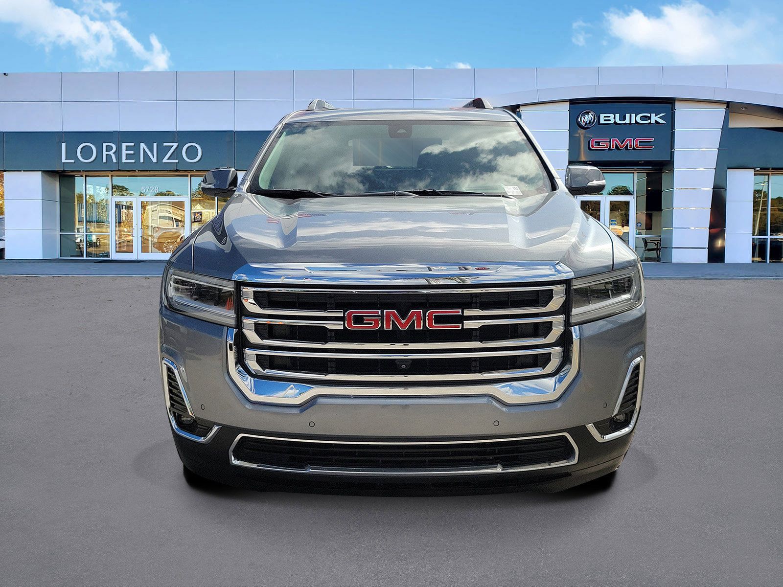 Used 2022 GMC Acadia SLT w/ Technology Package FWD image 2