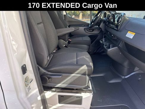 Used 2025 Mercedes-Benz Sprinter 3500 image 14