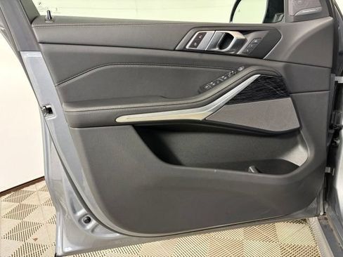 Used 2024 BMW X5 xDrive40i w/ M Sport Package AWD/4WD image 10