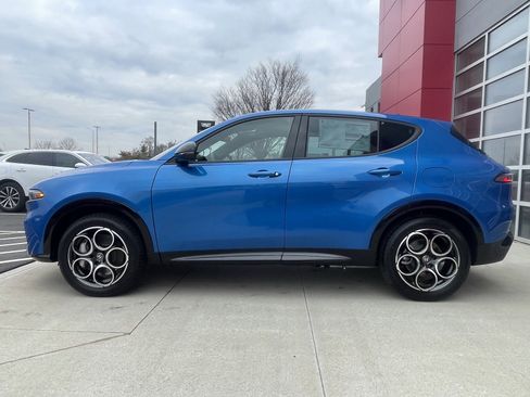 New 2025 Alfa Romeo Tonale image 6