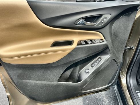 Used 2023 Chevrolet Equinox Premier w/ LPO, Floor Liner Package AWD/4WD image 21