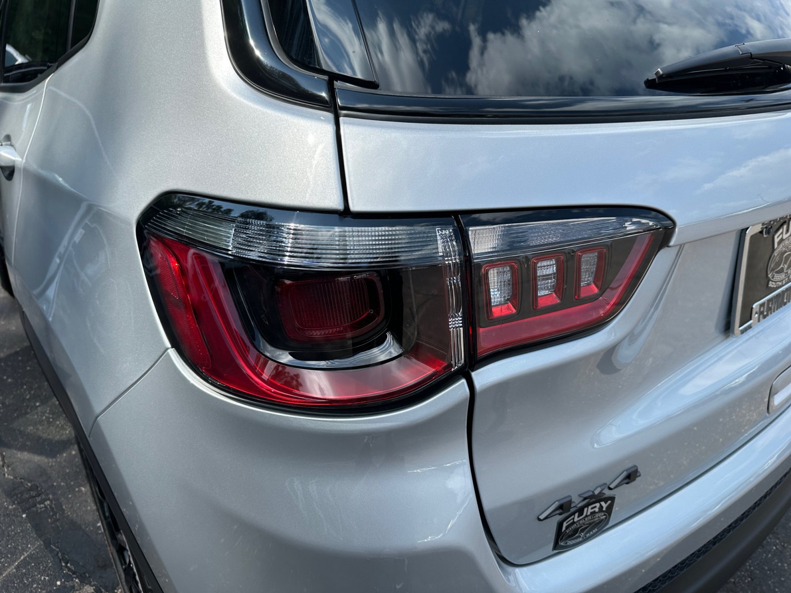 New 2026 Jeep Compass Latitude AWD/4WD image 40