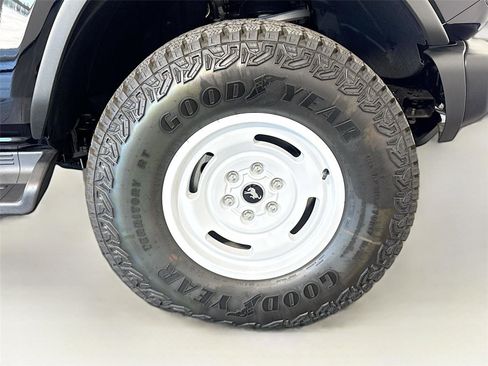 Used 2025 Ford Bronco Heritage Edition image 30