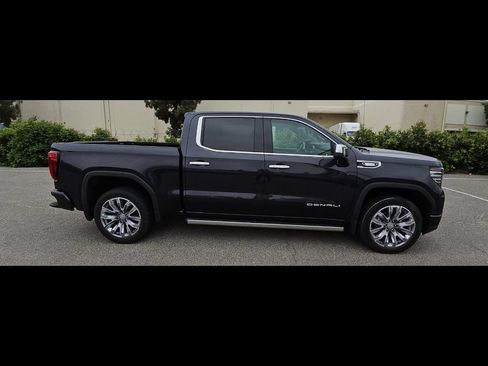 Used 2023 GMC Sierra 1500 Denali AWD/4WD image 6