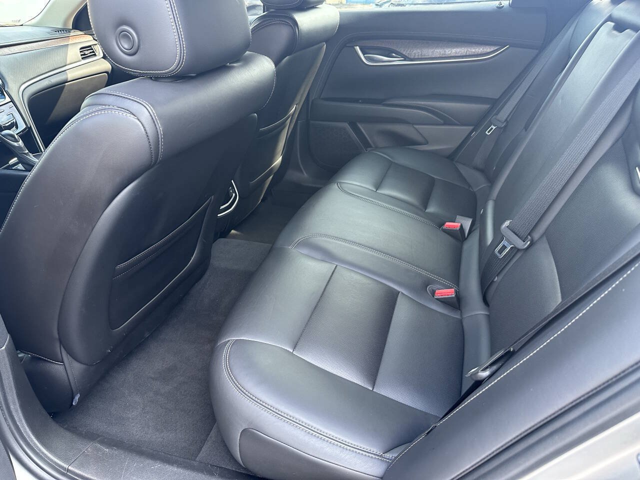 Used 2018 Cadillac XTS Luxury FWD image 14