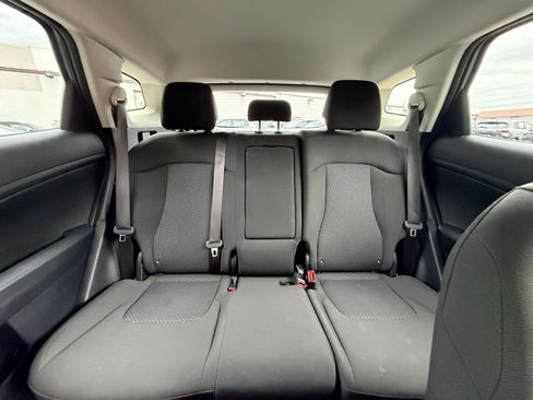 Used 2025 Kia Sportage LX FWD image 37