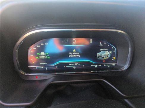 Used 2023 Chevrolet Suburban RST w/ Sport Performance Package image 11