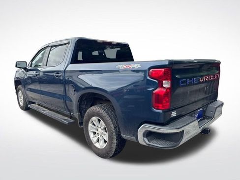 Used 2021 Chevrolet Silverado 1500 LT AWD/4WD image 3