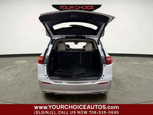 Used 2021 Buick Enclave Essence w/ Sound and Sites Package AWD/4WD image 5