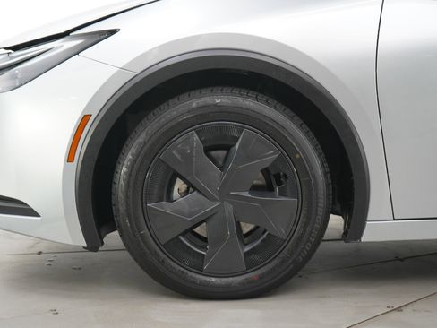 Used 2025 Toyota Prius LE image 27