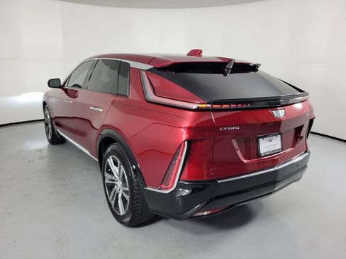 Used 2024 Cadillac Lyriq Luxury RWD image 4