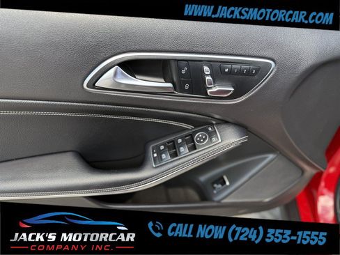 Used 2019 Mercedes-Benz GLA 250 4MATIC image 17