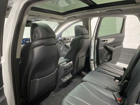 Certified 2023 Acura MDX image 12
