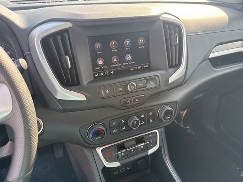 Used 2023 GMC Terrain SLE w/ Driver Convenience Package image 23