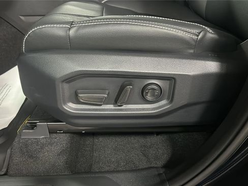 New 2026 Toyota Tundra Limited image 19