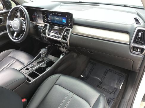 Used 2023 Kia Sorento EX w/ Panoramic Sunroof Package FWD image 26