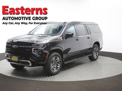 Used 2025 Chevrolet Suburban Z71 AWD/4WD image 60