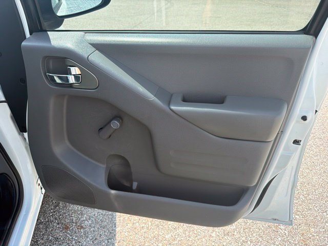 Used 2019 Nissan Frontier S RWD image 14
