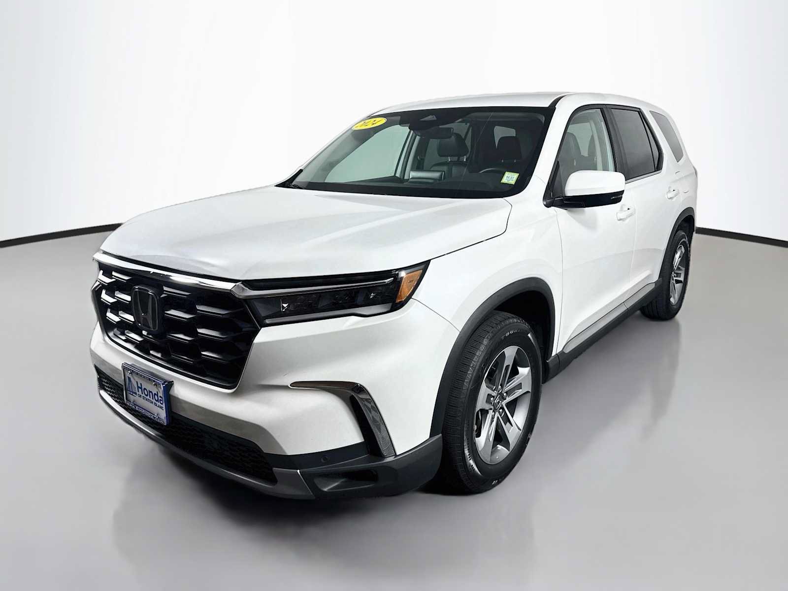 Used 2024 Honda Pilot EX-L image 3