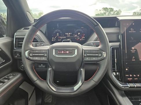 Used 2026 GMC Yukon AT4 Ultimate AWD/4WD image 14
