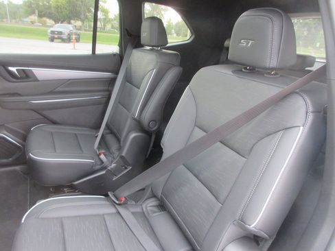 New 2026 Buick Enclave Sport Touring w/ Power Package image 14