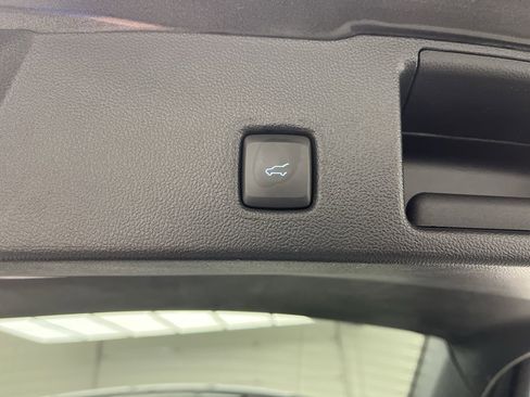 Certified 2020 Ford Escape SE Sport image 34