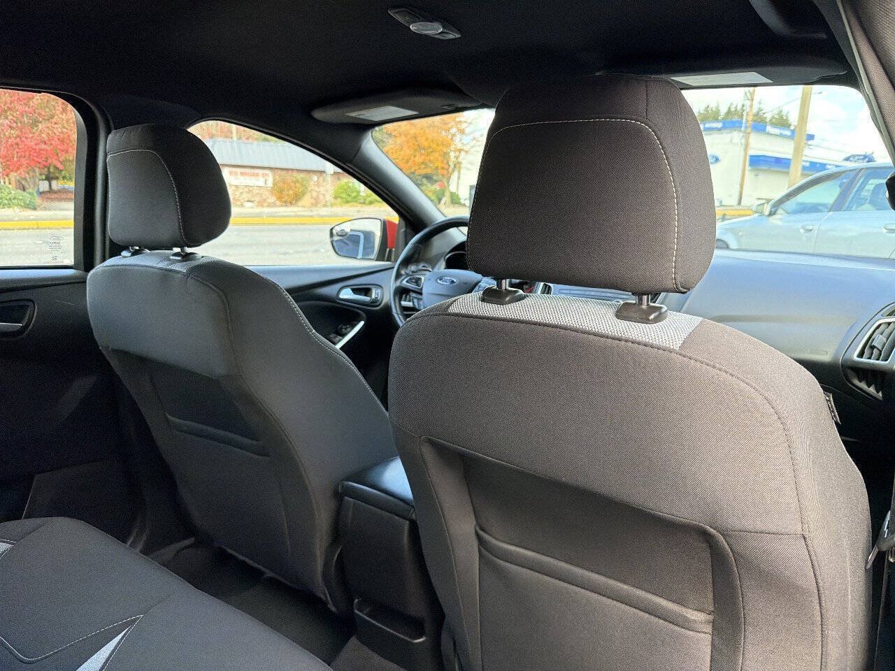 Used 2018 Ford Focus ST FWD image 24