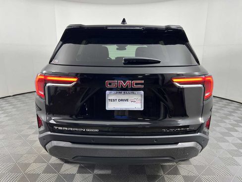 Used 2025 GMC Terrain Elevation AWD/4WD image 16