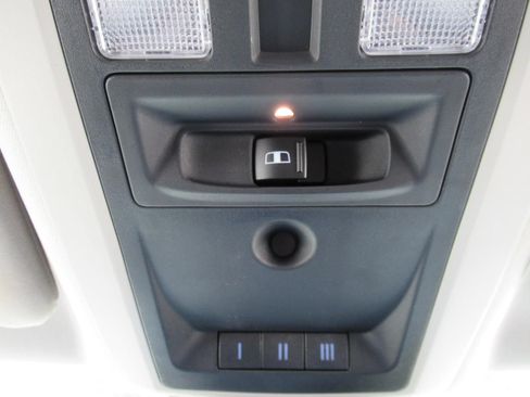 Used 2016 RAM 1500 Big Horn RWD image 28