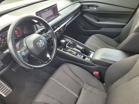 Used 2023 Honda Accord Sport image 9