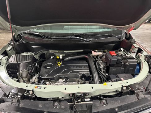 Used 2026 Chevrolet Equinox LT AWD/4WD image 11