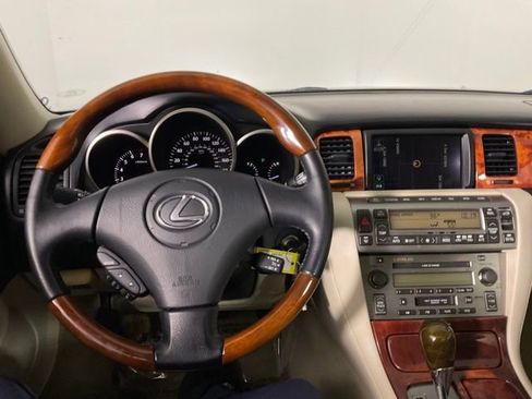 Used 2009 Lexus SC 430 Convertible image 16