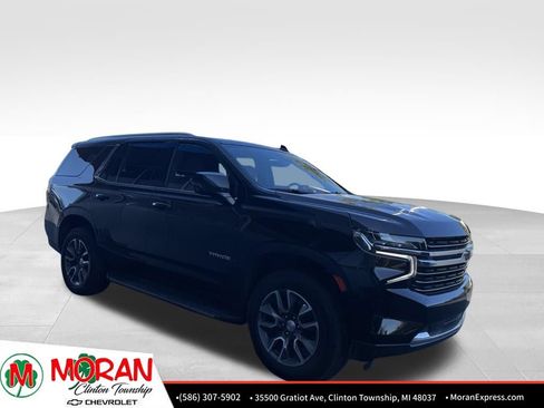 Used 2023 Chevrolet Tahoe LT w/ Luxury Package RWD image 2