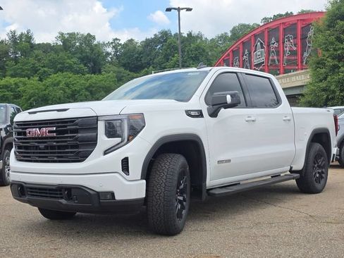 New 2026 GMC Sierra 1500 Elevation w/ Elevation Premium Package AWD/4WD image 13