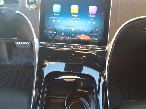 Certified 2026 Mercedes-Benz GLC 300 4MATIC image 24