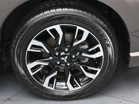 Used 2018 Mitsubishi Outlander SEL image 32