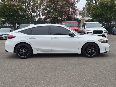 Used 2025 Honda Civic Sport image 4