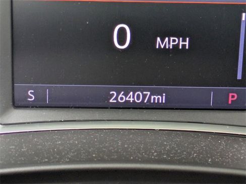 Used 2023 Chevrolet Equinox LT image 29