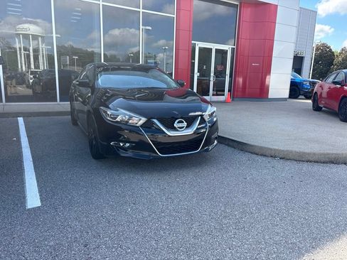 Used 2016 Nissan Maxima SR w/ Interior Lighting Package FWD image 2
