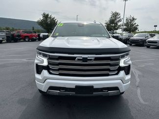 Used 2022 Chevrolet Silverado 1500 High Country AWD/4WD video 2