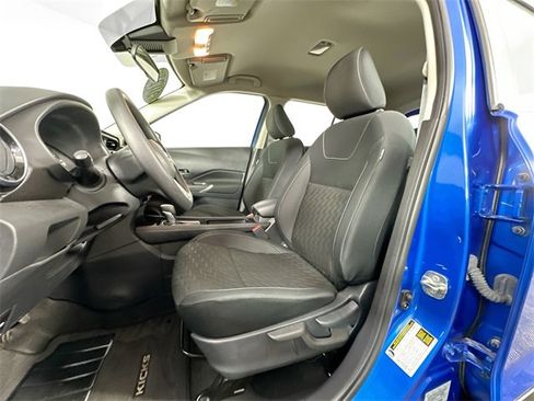 Used 2021 Nissan Kicks SV image 15