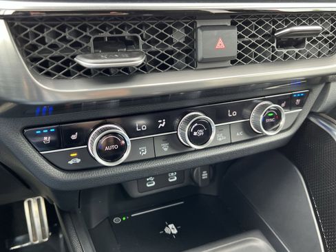 Certified 2025 Acura ADX A-Spec image 18