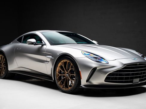 Used 2025 Aston Martin V8 Vantage Coupe RWD image 80