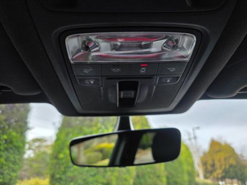 Used 2018 Audi Q3 2.0T Premium w/ Convenience Package image 27