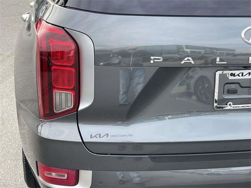 Used 2021 Hyundai Palisade Limited image 15