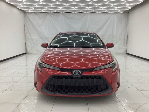 Used 2021 Toyota Corolla LE FWD image 5