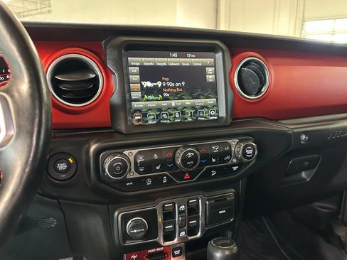Used 2020 Jeep Wrangler Unlimited Rubicon AWD/4WD image 23