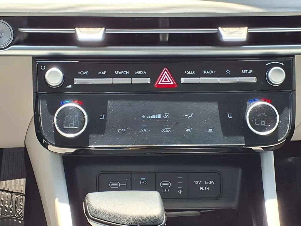 Used 2025 Hyundai Tucson SEL FWD image 9