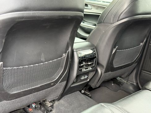 Used 2023 Jeep Grand Cherokee L Limited AWD/4WD image 28