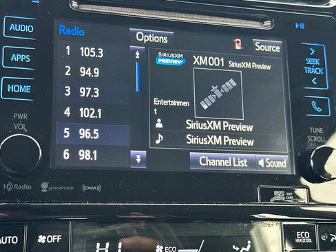 Used 2017 Toyota Prius Three image 23